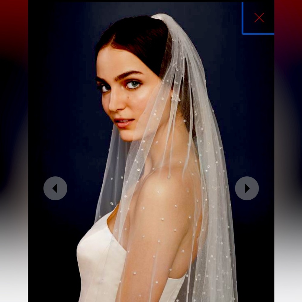 DAVID'S BRIDAL cascading crystal fingertip veil
